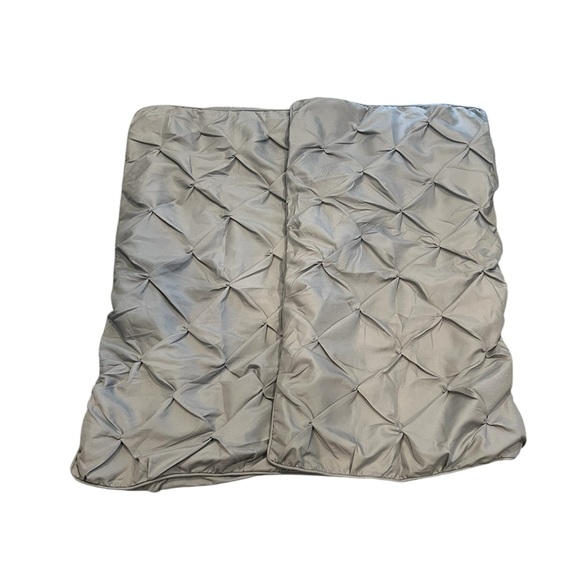 Set of 2 Queen Extra Long Pillow Shams Gray Pinch Pleated Better Homes & Gardens - Picture 1 of 7